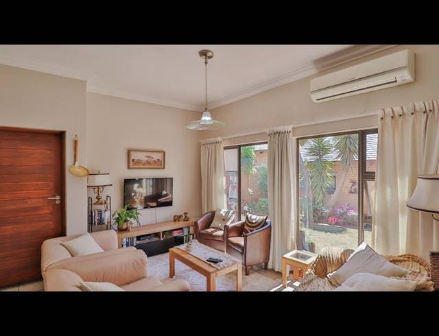 2 BEDROOM TOWNHOUSE FOR SALE IN RETIRE AT MIDSTREAM